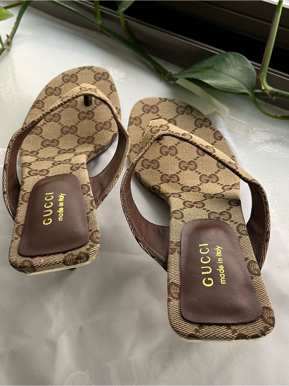 Gucci Thong Heel Sandals - Picture 6 of 8